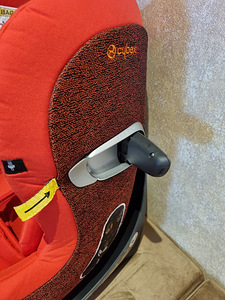 Cybex Sirona z -i size + isofix alus (5 foto / 8)