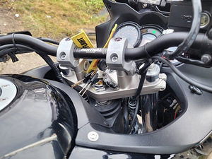 Suzuki V Strom 2009 40 000 (10 foto / 10)