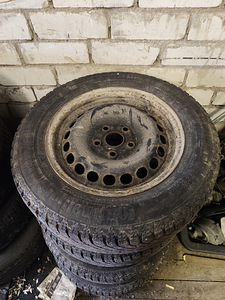 Continental 195/65 R15 (2 foto / 2)