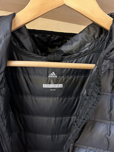 Пуховик Adidas (3 фото из 5)