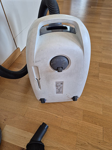 Tolmuimeja Philips (6 foto / 6)