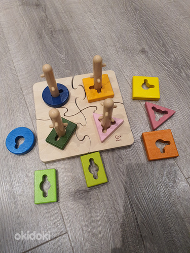 Развивающая игрушка