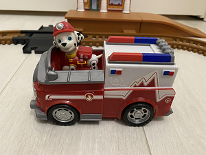 Paw Patrol raudtee ja tuletõrjeauto (4 foto / 6)