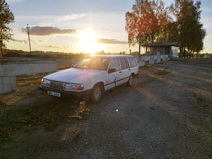 Volvo 940 (2 фото из 4)