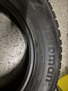 235/60R18 Nokian Nordman North 9 SUV, 8-9mm, DOT 3123 (4 foto / 4)