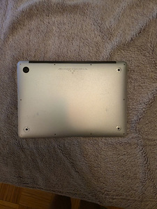 Macbook AIR (4 foto / 5)