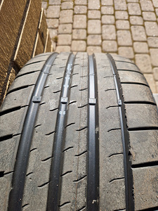 Rehvid Bridgestone Potenza Sport 235/45/R18 2tk (1 foto / 6)