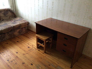 Vana kirjastis laud (3 foto / 4)