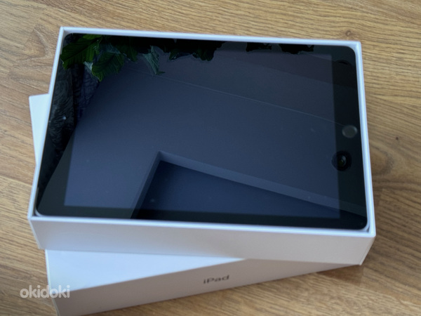iPad (5-е поколение) 32 ГБ Wi-Fi + сотовая связь (фото #4)