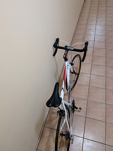 Maanteeratast Schwinn Fastback (3 foto / 8)