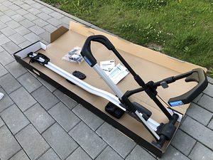 Thule UpRide 599 jalgrattahoidik katuseraamile (1 foto / 10)