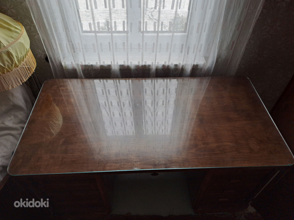 Деревянный стол (фото #6)