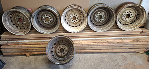 VAZ Lada 4x98 nukkidega plekkveljed 6 tk (2 foto / 8)