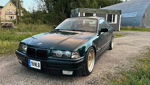 BMW 316i (2 фото из 5)