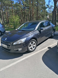 Продажа автомобиля (5 фото из 11)