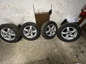 Диски с резиной 195/65 r15 5*114.3 (1 фото из 4)