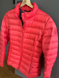 Tommy Hilfiger jope (1 foto / 1)