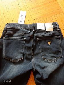 Джинсы Guess (1 фото из 2)