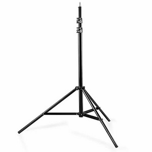 Walimex pro WT-806 statiiv (1 foto / 2)