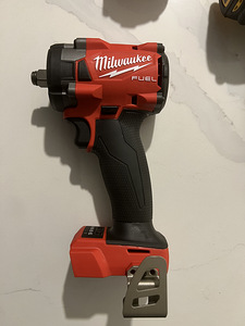 Akulöökmutrikeeraja Milwaukee M18 FIW2F12-0x (1 foto / 2)