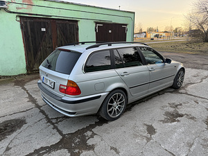 BMW 330i 170kw manuaal (3 foto / 7)