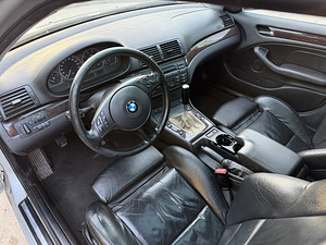 BMW 330i 170kw manuaal (5 foto / 7)