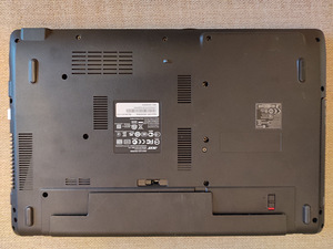 Ноутбук Acer (5 фото из 10)