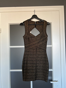 Guess платье (3 фото из 5)