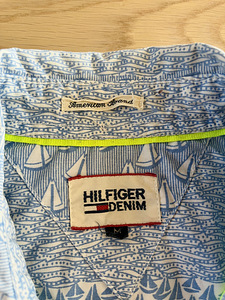 Tommy Hilfiger triiksärk M suurusele (2 foto / 2)