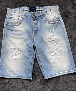 Короткие джинсы на размер 43