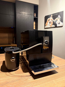 JURA ENA 8 Espressomasin + Cool Control 1 L Piimajahuti (2 foto / 7)