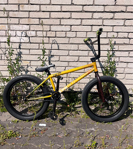 BMX 2021 Kink Curb