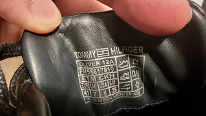 Kingad Tommy Hilfiger, 41 (2 foto / 4)