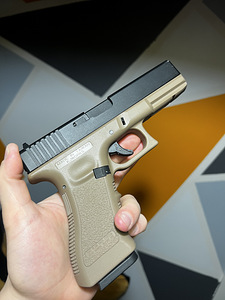 KJW Glock 17 (3 foto / 3)