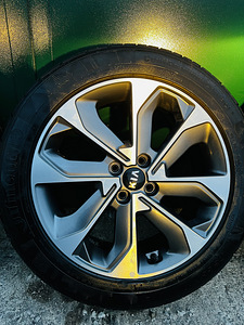 Kia 4x100 Veljed (1 foto / 3)