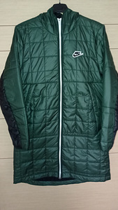 Uus Nike Sportswear Synthetic Fill Parka Jacket S (2 foto / 6)