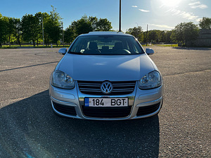 VW JETTA 1.9 77 TDI (3 foto / 10)