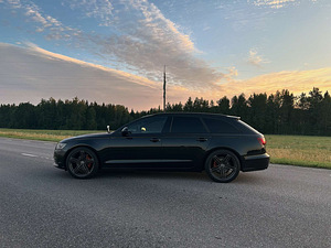 AUDI A6 (6 foto / 9)