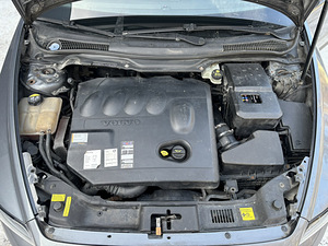 Volvo V50 D4 2.0 100kw (7 foto / 7)
