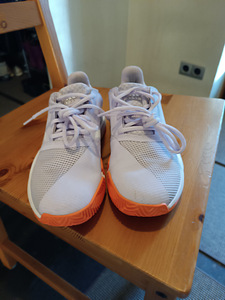 Tennisejalanõud Adidas S35 (3 foto / 7)