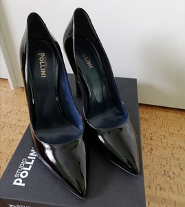 Туфли Pollini, р. 40, новые (3 фото из 3)