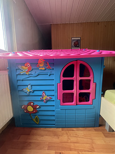 Детский домик (1 фото из 3)