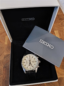 Часы Seiko Chronograph (2 фото из 5)
