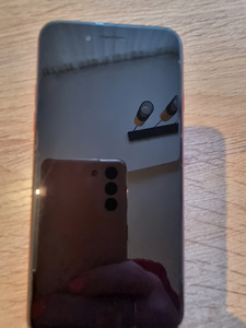 iPhone SE 2020 (3 фото из 3)