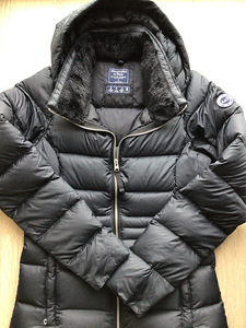Abercrombie & Fitch новая куртка,размер S/M,оригинал