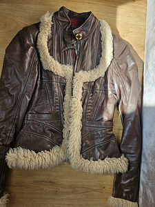 Just Cavalli kostüüm,suurus 40IT,nähk,originaal (7 foto / 7)