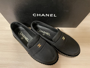 Chanel новые, размер 35,5/36, оригинал