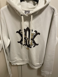 Nike suurus S/M,originaal (1 foto / 2)
