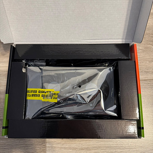 Gigabyte RTX 3050 OC 6G NVIDIA 6 GB GDDR6 (2 foto / 5)