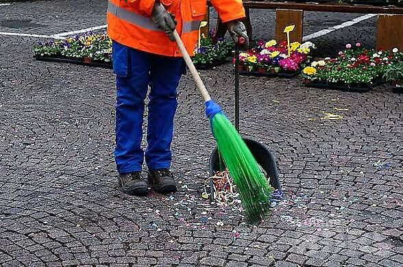 Mees otsib tööd (Kojamees, Tallinn)
